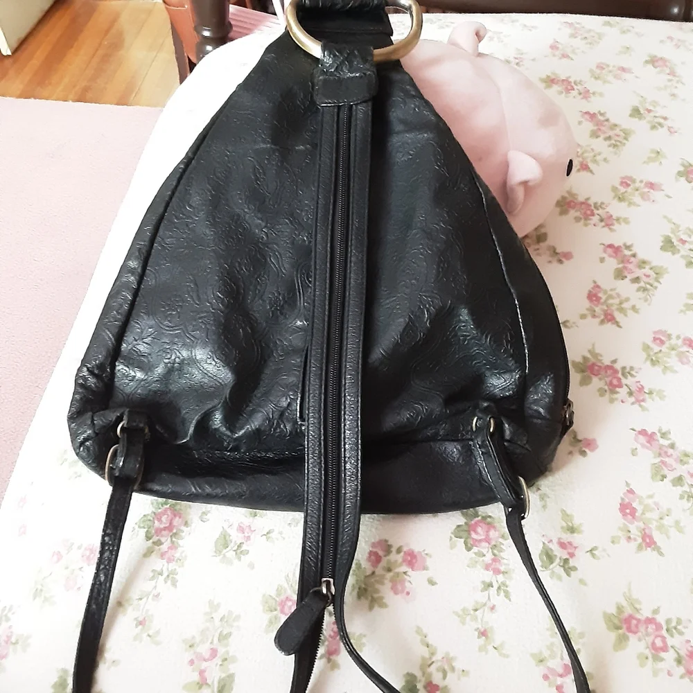 "Studio Works" Leather Backpack - Picture 2 of 10